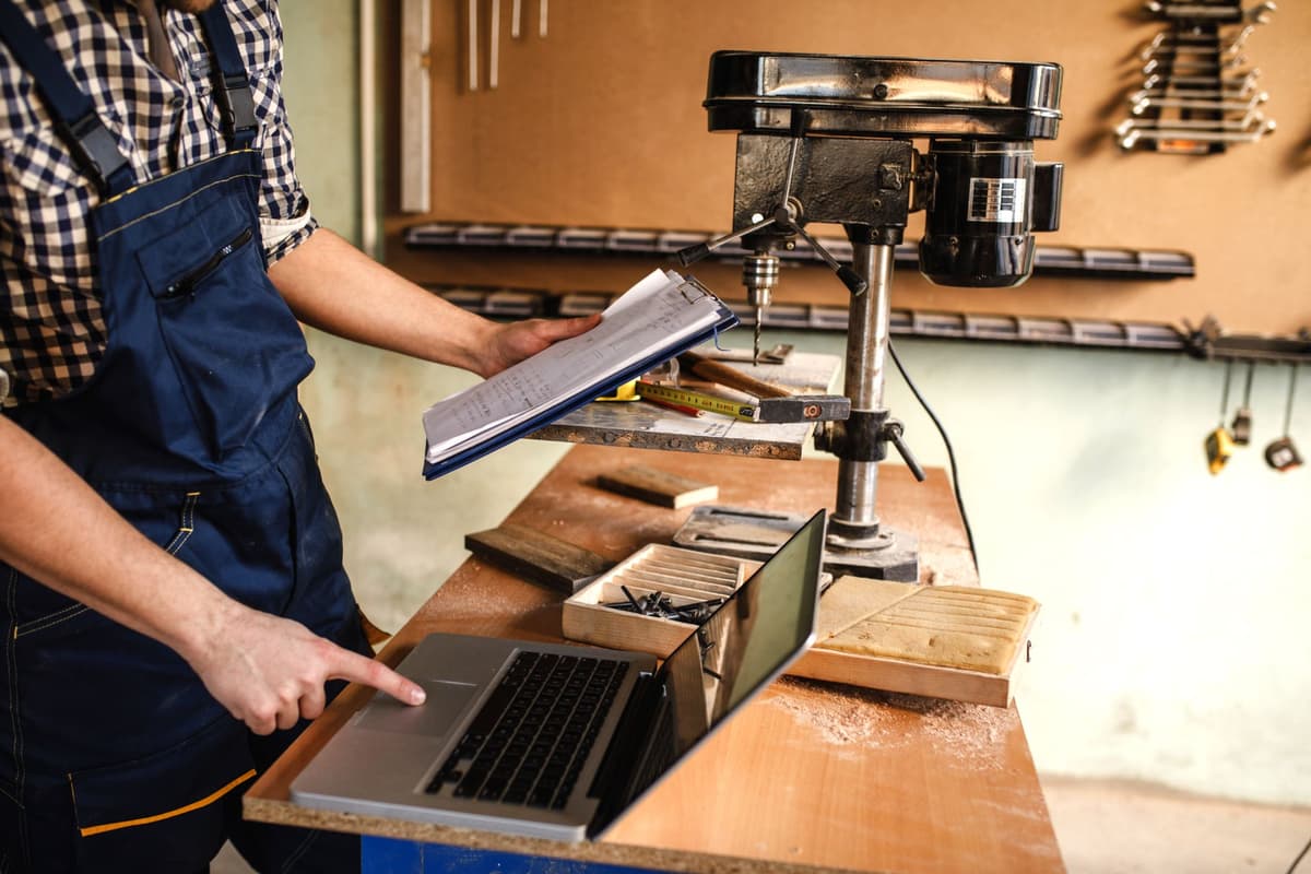 Rénovation boutique à Rennes - Agencement commerce et finitions par G2B